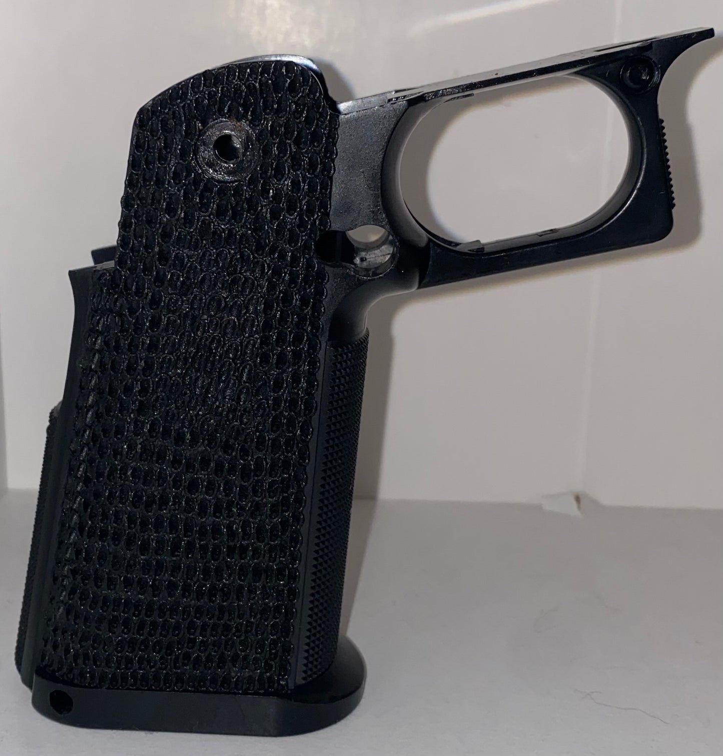 Custom stippled grip (dot pattern)